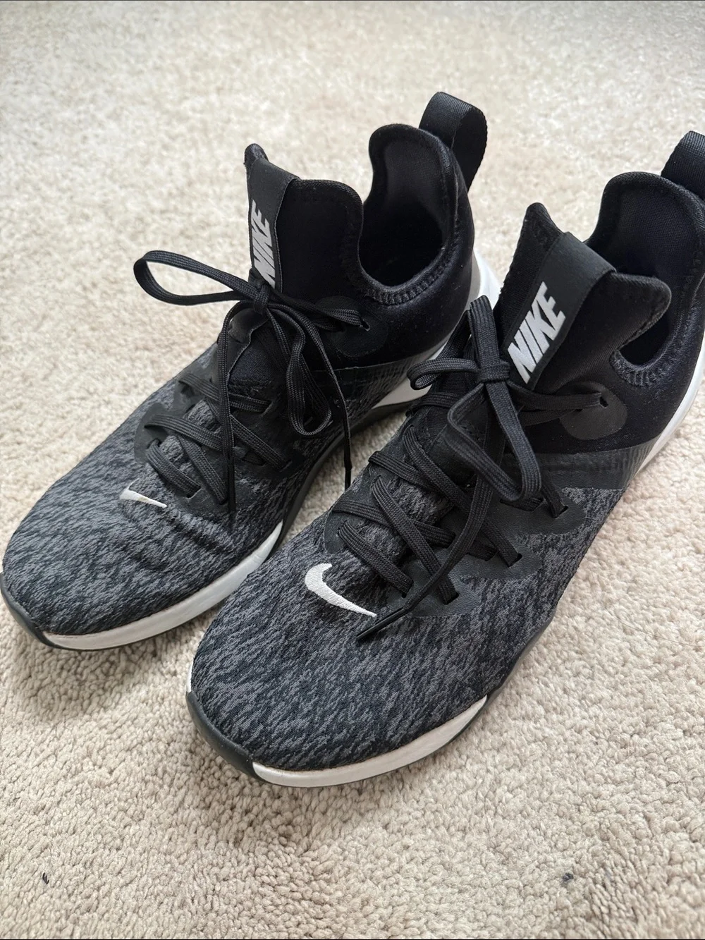 Nike Elite TR Cross Training Sneakers Women’s Size 8